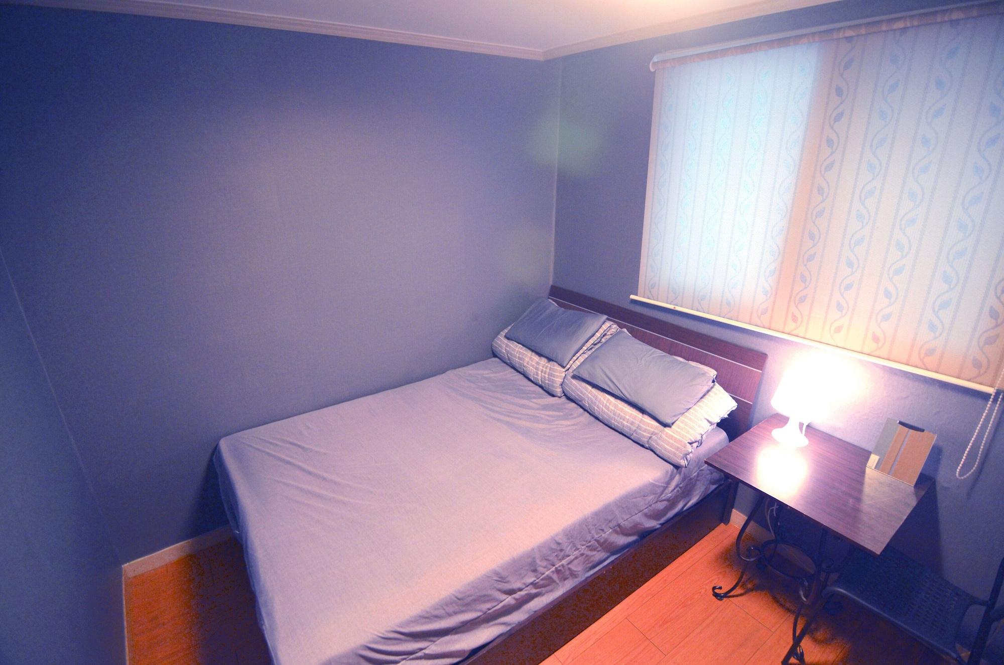 Kimchee Hongdae Guesthouse Seoul Exterior photo