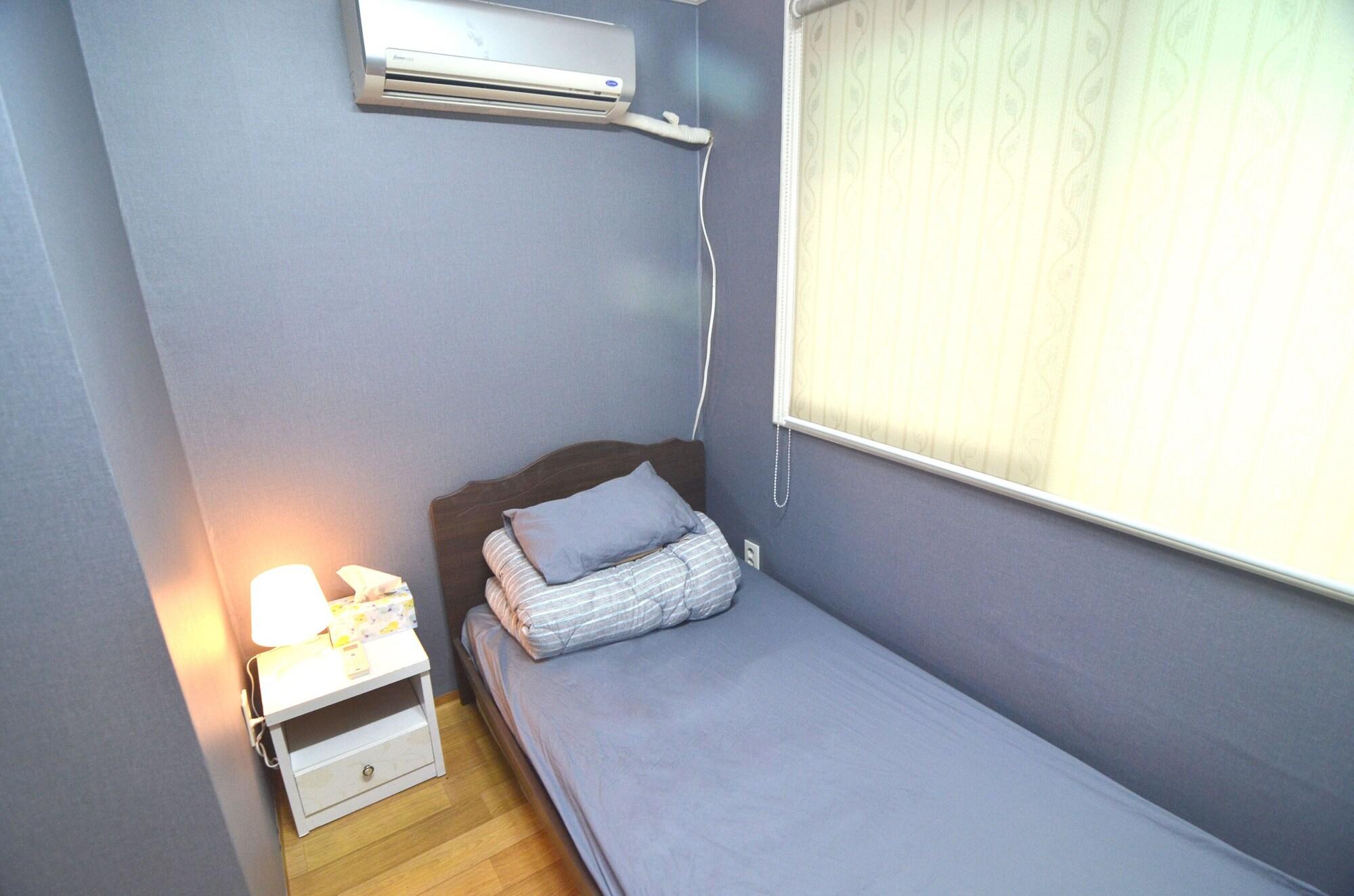 Kimchee Hongdae Guesthouse Seoul Exterior photo